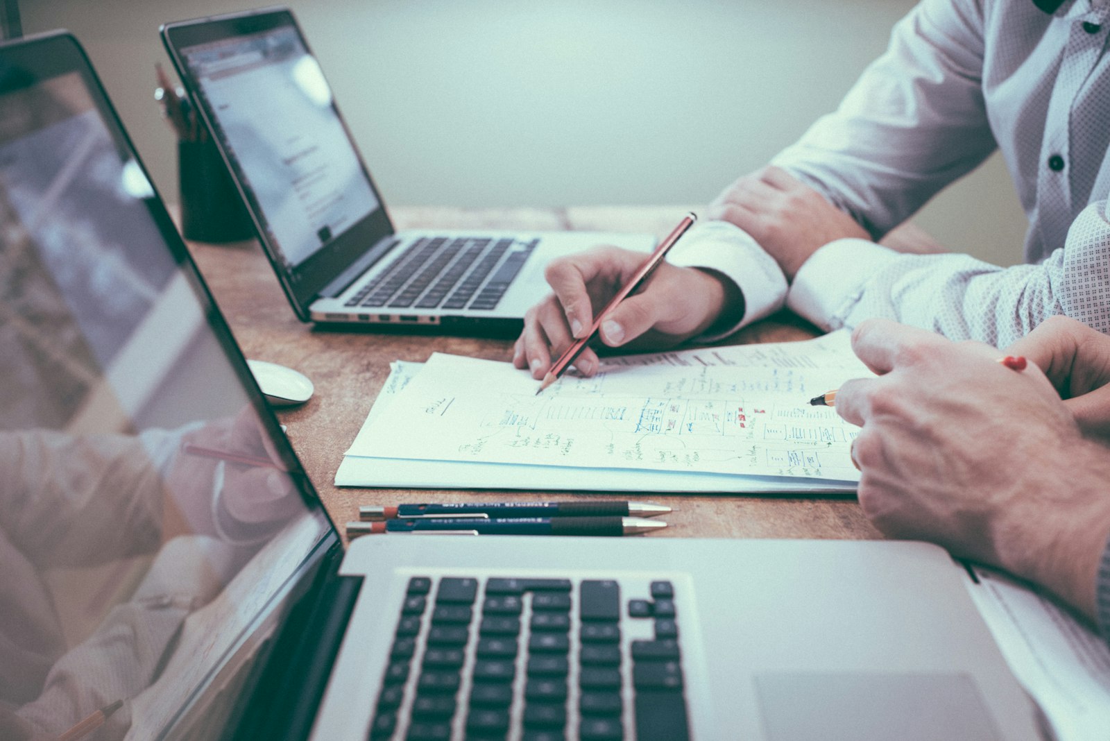 AI for Habit Formation: How to Turn Good Intentions into Actual Routines
